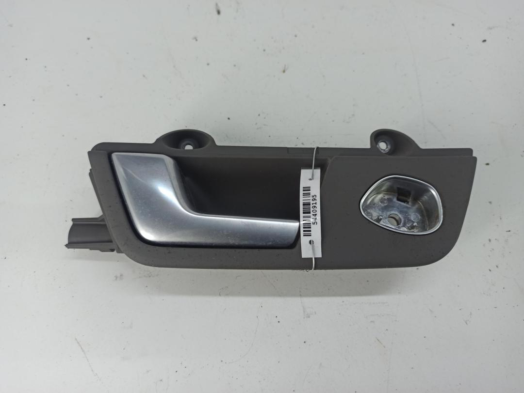 ручка внутренняя задняя левая Audi A4 B6 2003, 3.0 л., бензин, АКПП, серый, универсал, 8E0839019