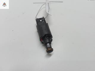 Датчик (включатель) стоп-сигнала Peugeot 206 1 поколение [рестайлинг] 2004, 1.4 л., бензин, МКПП, чёрный, хетчбэк 3 дв., 9634667980