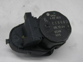 моторчик заслонки печки BMW 5 серия E60/E61 2004, 2.5 л., дизель, АКПП, чёрный, седан, 6930305