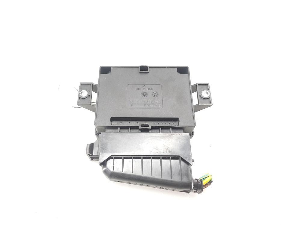 блок управления ручником BMW 5 F10/F11 2012, 2.0 л., дизель, АКПП, белый, универсал, 6858017