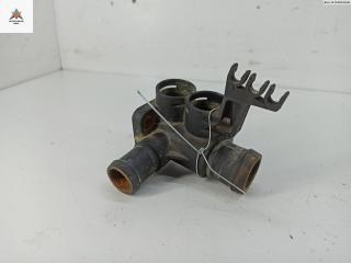 фланец (тройник) системы охлаждения Audi 80 8C/B4 1991, 2.0 л., бензин, МКПП, серый, седан