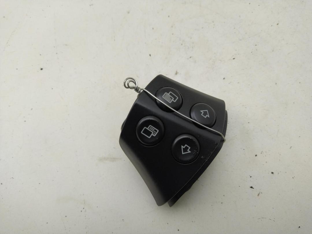 кнопки управления на руле Mercedes-Benz A W169 2006, 1.7 л., бензин, МКПП, серый, хетчбэк 5 дв.