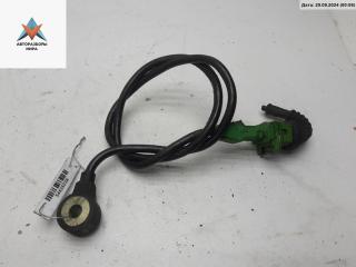 датчик детонации Volkswagen Passat B5 1997, 1.8 л., бензин, МКПП, чёрный, универсал