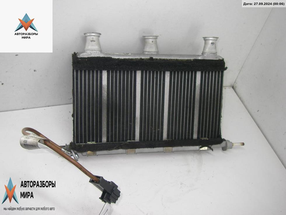 радиатор отопителя (печки) BMW 5 серия E60/E61 2003, 3.0 л., дизель, АКПП, чёрный, седан, 778926 - фото №1