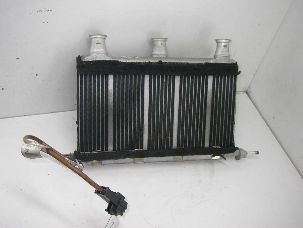 радиатор отопителя (печки) BMW 5 E60/E61 2003, 3.0 л., дизель, АКПП, чёрный, седан, 778926