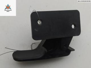 ручка открывания капота Ford Mondeo 2 поколение 1999, 1.8 л., бензин, МКПП, красный, хетчбэк 5 дв.