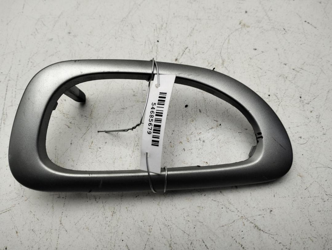 Накладка на ручку двери Peugeot 307 2002, 1.6 л., бензин, МКПП, серый, универсал, 9634769877