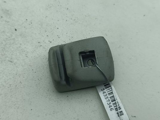 Крепление (крючок) солнцезащитного козырька Ford Focus I 2001, 1.6 л., i, бензин, МКПП, синий, хетчбэк 5 дв.