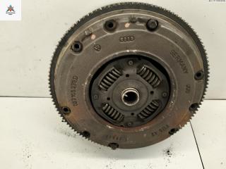 маховик Volkswagen Golf 4 поколение 1999, 1.4 л., бензин, МКПП, серый, хетчбэк 5 дв., 027105273D