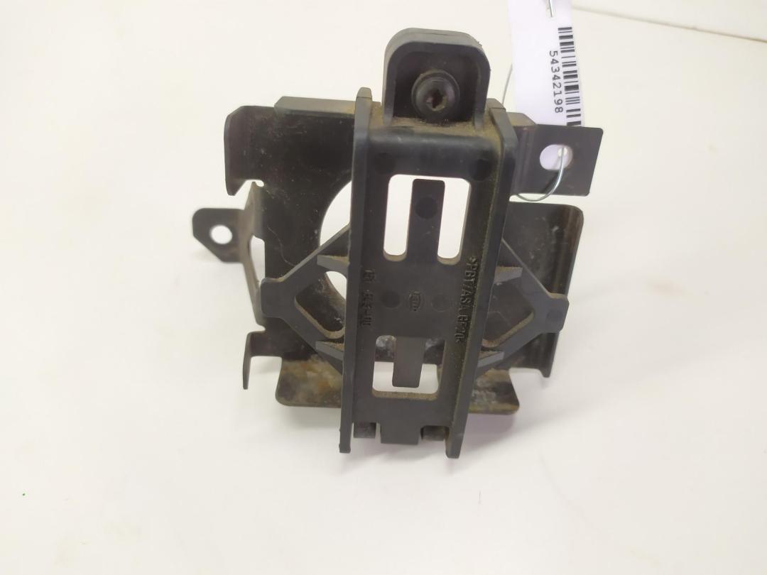 кронштейн (крепление) BMW 5 E39 1999, 3.0 л., дизель, АКПП, белый, универсал, 15184200, 15184300