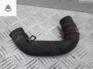 патрубок (трубопровод, шланг) Volkswagen Golf 3 поколение 1995, 1.4 л., бензин, МКПП, красный, хетчбэк 3 дв., ABD