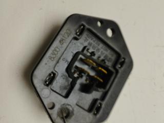 сопротивление печки Suzuki Wagon R 2 поколение [рестайлинг] 2000, 1.3 л., бензин, МКПП, красный, хетчбэк 5 дв., 830048120