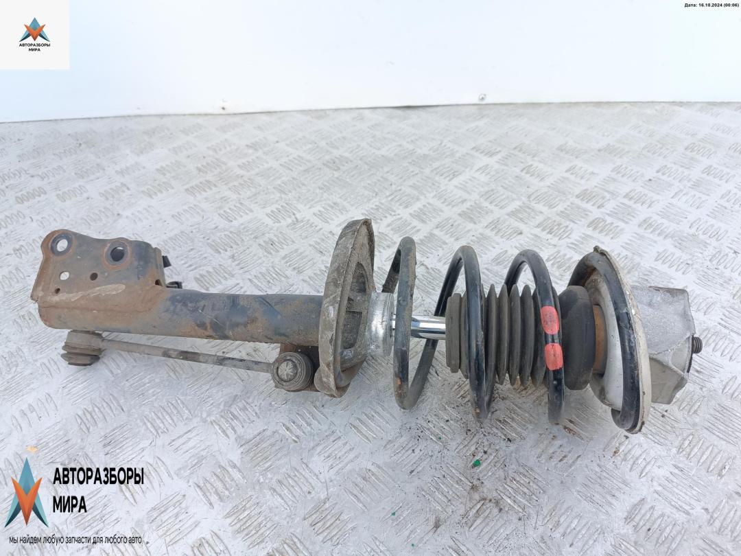 стойка передняя Mercedes-Benz A-Класс W168 1998, 1.6 л., бензин, МКПП, серый, хетчбэк 5 дв. - фото №1