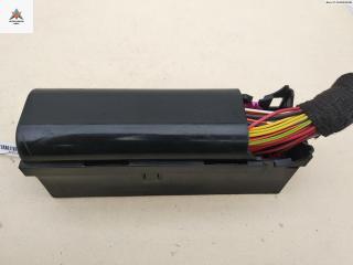 блок предохранителей Skoda Fabia 2 поколение (5J) [рестайлинг] 2010, 1.6 л., дизель, МКПП, красный, универсал