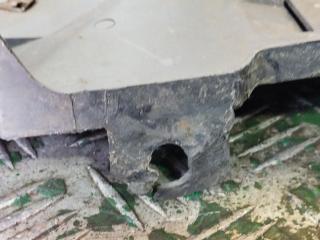 Подкрылок передний правый Daewoo Lanos T100 1998, 1.6 л., бензин, хетчбэк 3 дв., 96230645