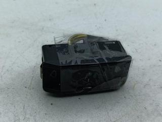 кнопка открывания люка BMW 3 E46 1999, 1.9 л., бензин, МКПП, серый, седан, 8352182