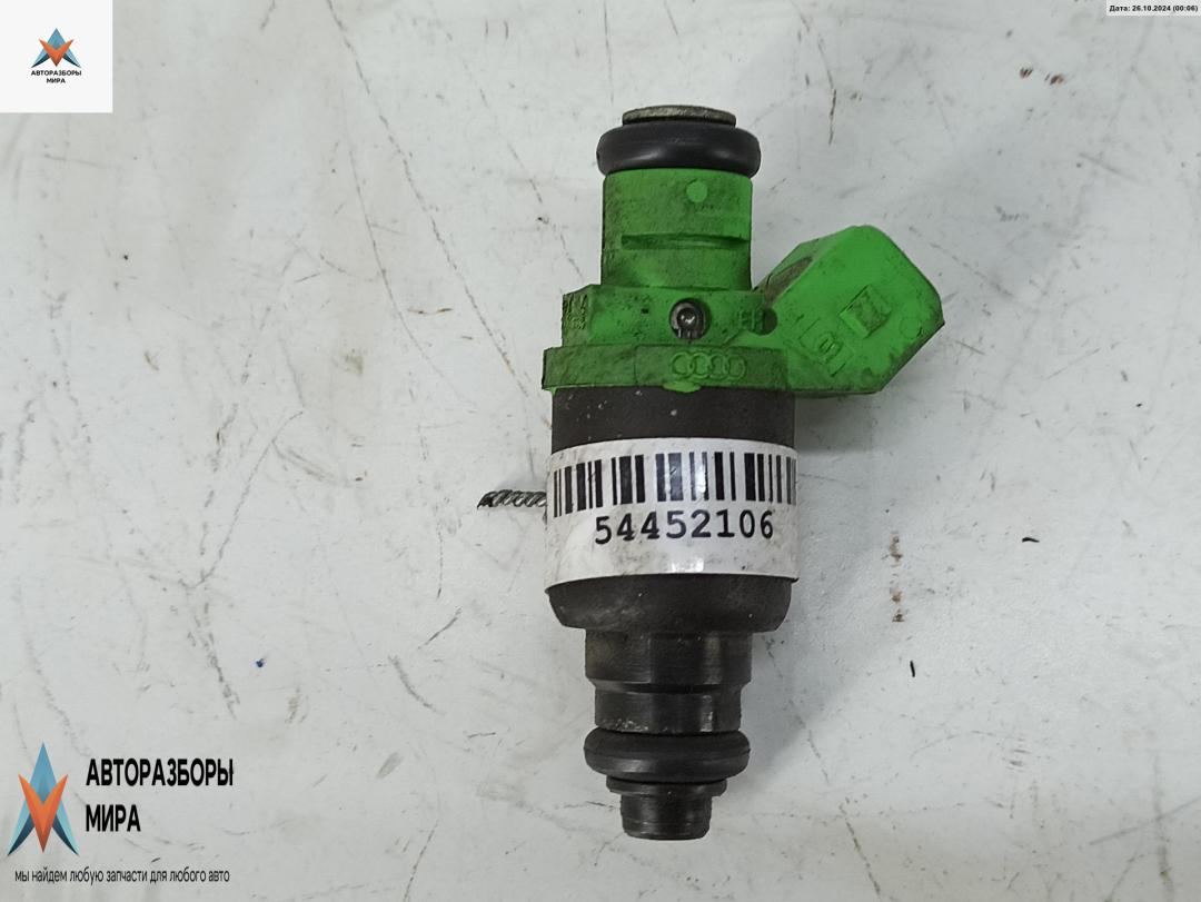 форсунка Audi A4 B6 2002, 2.4 л., бензин, АКПП, синий, универсал, 078133551BB - фото №1