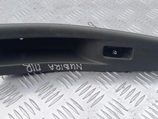 кнопка стеклоподъемника переднего правого Chevrolet Nubira 1 поколение 2004, 1.8 л., бензин, МКПП, чёрный, универсал