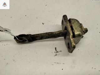 ограничитель открывания двери Volkswagen Polo 3 поколение 1995, седан, 6K0837249A