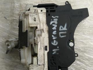 замок двери передней правой Mitsubishi Grandis 1 поколение 2008, 2.0 л., дизель, МКПП, серый, минивэн, MN167832