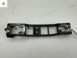 Корпус (держатель) ручки двери передней левой Mercedes-Benz C-Класс W202/S202 1996, 1.8 л., бензин, МКПП, серый, седан