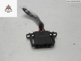 разъем (фишка) проводки Volkswagen Touran 1 поколение 2004, 2.0 л., бензин, МКПП, серый, минивэн, 1J0972704