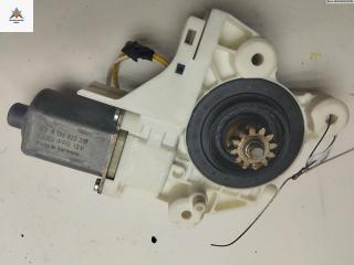 моторчик стеклоподъемника передний левый Ford Focus 2 поколение 2005, 1.6 л., i, МКПП, хетчбэк 5 дв., 0130822217