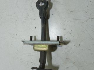 Ограничитель открывания двери задней Mazda Premacy CP 2000, минивэн