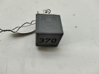 реле (прочие) Volkswagen Golf-6 2010, 1.4 л., бензин, МКПП, чёрный, универсал, 8D0951253