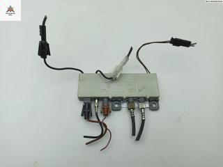 усилитель антенны BMW 7 серия E38 [рестайлинг] 1999, 2.8 л., бензин, МКПП, серый, седан, 8378090