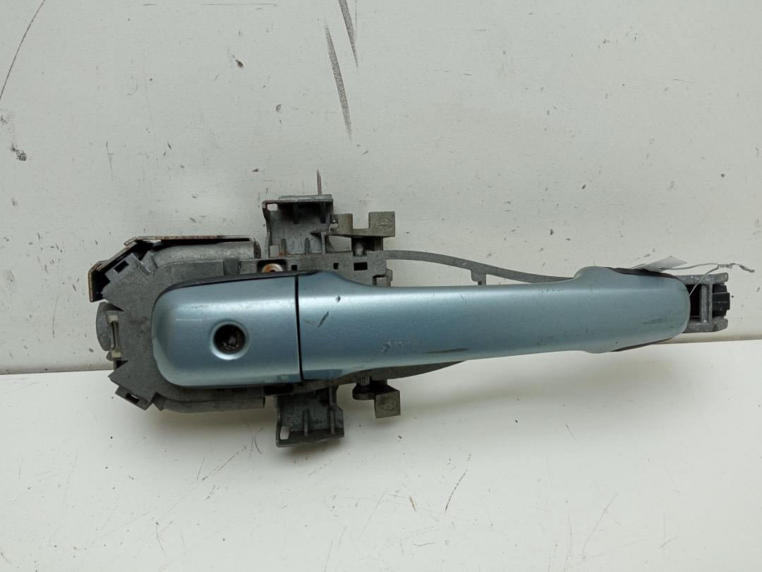 ручка наружная передняя правая Volvo C70 2 поколение 2007, 2.5 л., бензин, АКПП, синий, кабриолет - фото №1