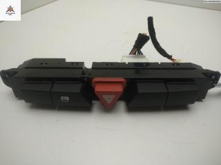 кнопка аварийной сигнализации Kia Ceed 2 поколение 2012, 1.6 л., дизель, МКПП, серый, универсал, 937001H915EQ