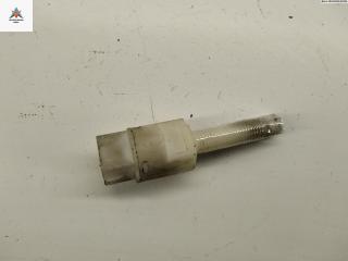 Датчик (включатель) стоп-сигнала Volkswagen Passat B5 [рестайлинг] 2001, 2.0 л., бензин, АКПП, зелёный, универсал, 008622-351