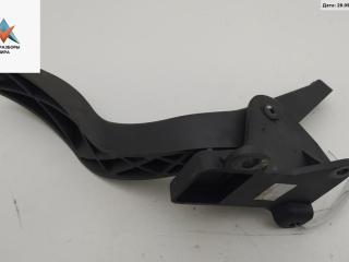 педаль Ford Focus 1 поколение [рестайлинг] 2004, 1.4 л., бензин, МКПП, красный, хетчбэк 5 дв., 98AB9P732AE