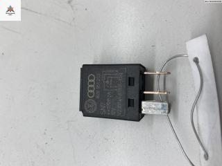 реле (прочие) Audi Q7 4L 2007, 3.0 л., дизель, АКПП, чёрный, внедорожник 5 дв., 8Z0951253