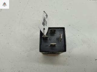 реле (прочие) Volkswagen Polo 3 поколение 1997, 1.4 л., бензин, МКПП, синий, седан, 1L0951307