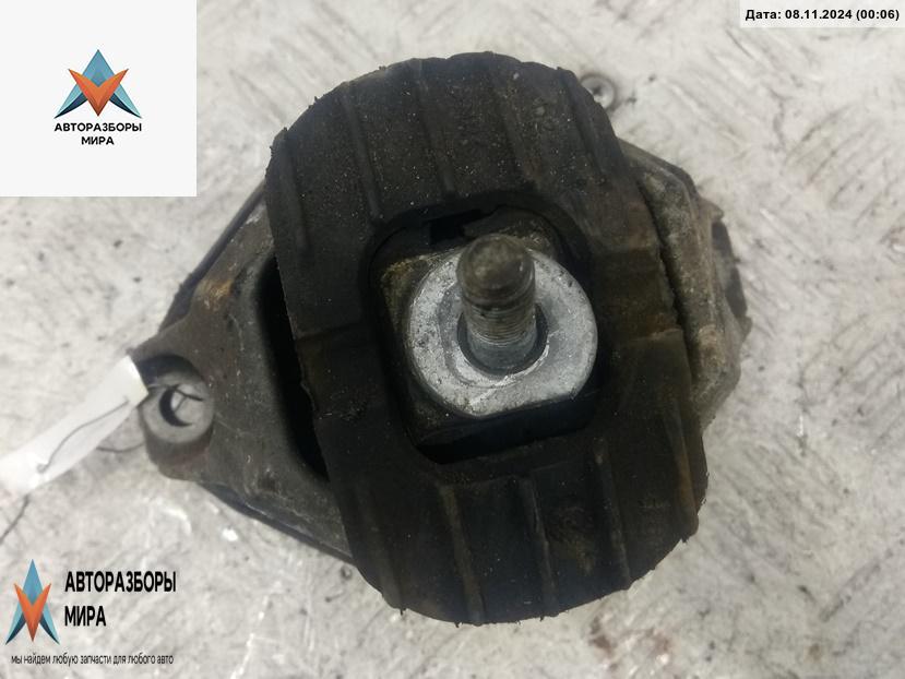 подушка крепления двигателя BMW 5 серия E60/E61 2003, 3.0 л., бензин, МКПП, синий, седан, 6761090 - фото №1
