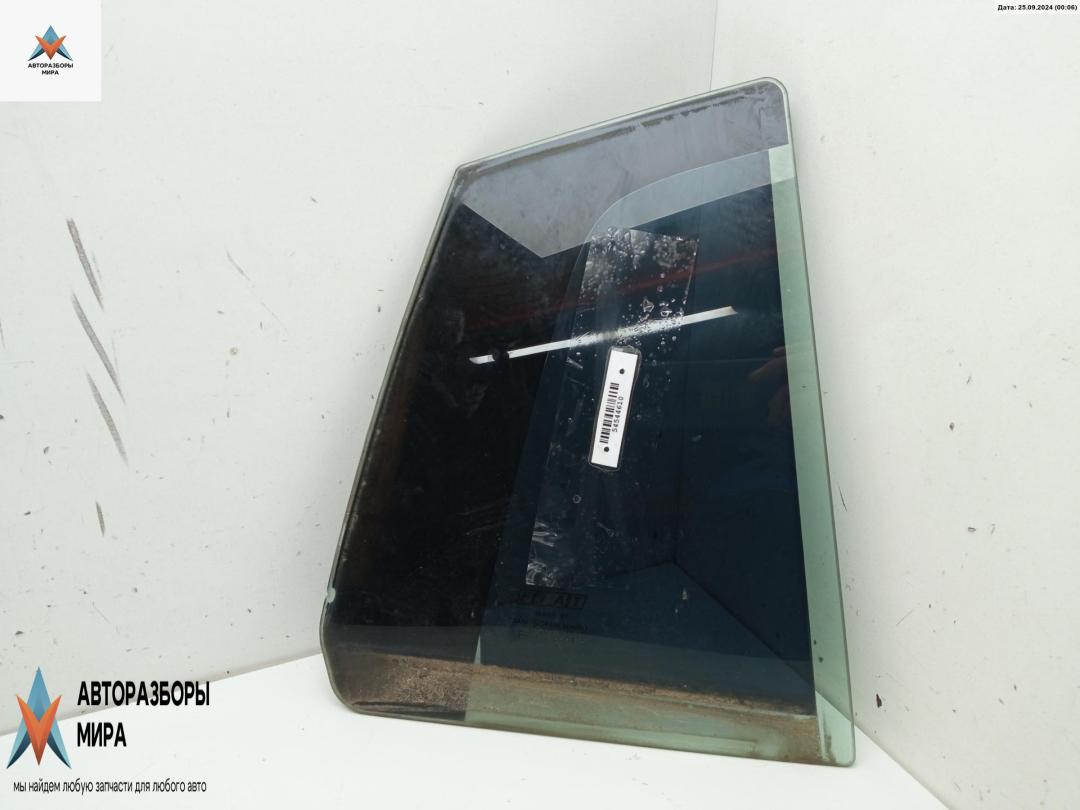 форточка задняя правая Fiat Bravo 2 поколение 2008, 1.6 л., дизель, МКПП, чёрный, хетчбэк 5 дв. - фото №1