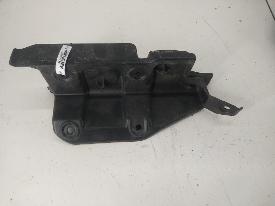 кронштейн заднего бампера Audi A6 4F/C6 2007, 2.0 л., дизель, АКПП, чёрный, седан, 4F5807891 - фото №1