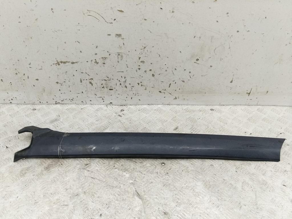 молдинг лобового стекла Land Rover Discovery 2006, 2.7 л., дизель, МКПП, серый, внедорожник 5 дв., DCB000146