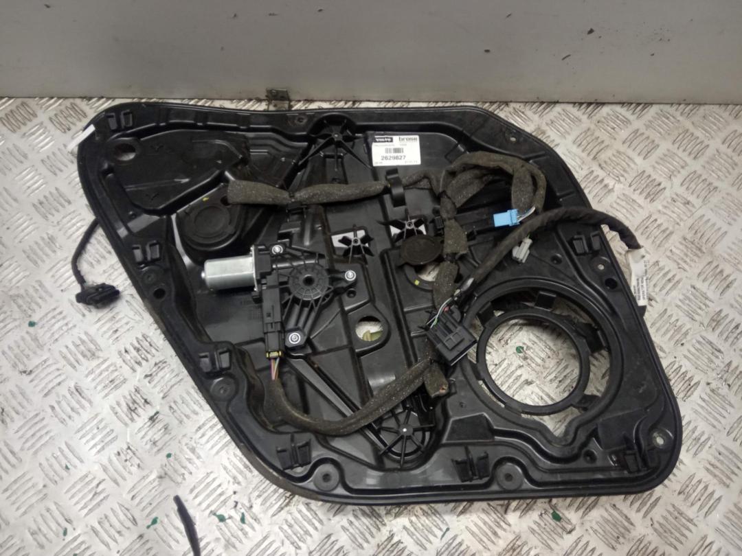 стеклоподъемник электрический задний левый Volvo V40 2012, 1.6 л., дизель, МКПП, синий, хетчбэк 5 дв.