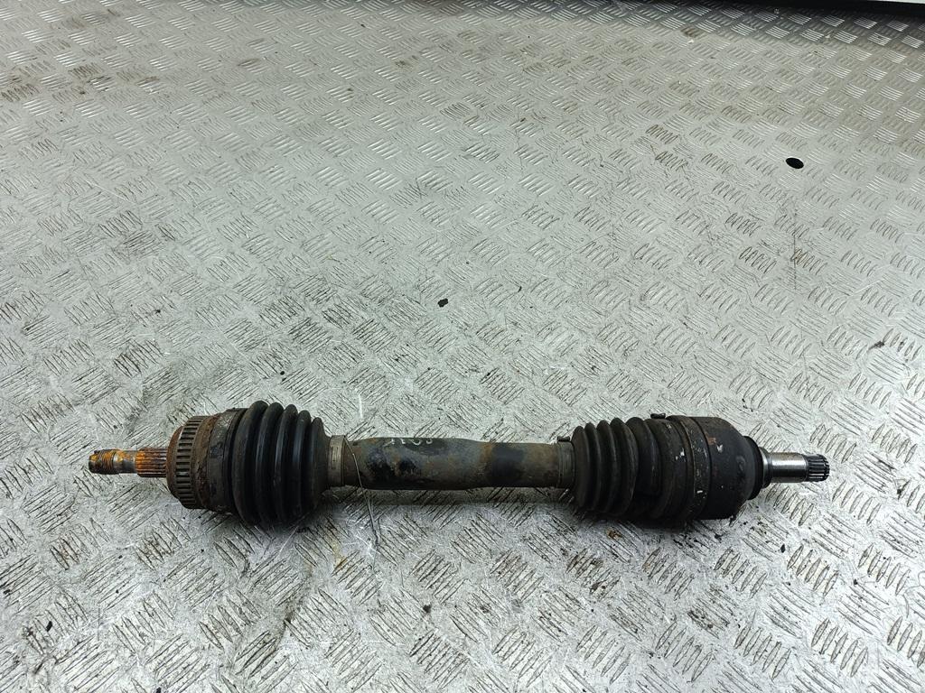 полуось передняя левая (приводной вал, ШРУС) Mercedes-Benz A-Класс W168 1998, 1.6 л., бензин, МКПП, серый, хетчбэк 5 дв. - фото №1