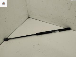 амортизатор крышки багажника (3-5 двери) Volkswagen Golf 3 поколение 1995, 1.6 л., бензин, МКПП, синий, хетчбэк 5 дв., 1H6827550A