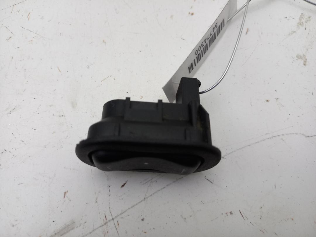 кнопка стеклоподъемника заднего правого Opel Astra G 1998, 1.6 л., бензин, МКПП, зелёный, хетчбэк 5 дв., 90561388