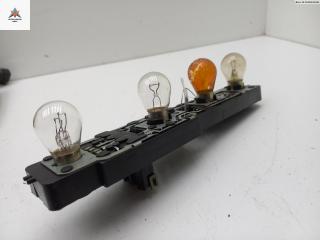 панель заднего левого фонаря Opel Omega B 1996, 2.0 л., бензин, МКПП, синий, универсал, 143575-00