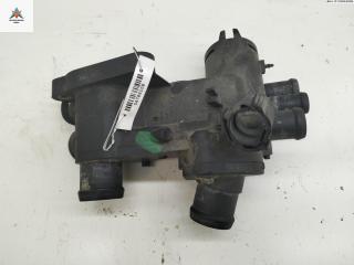 корпус термостата Volkswagen Golf 4 поколение 2001, 1.6 л., бензин, МКПП, серый, универсал, 032121111