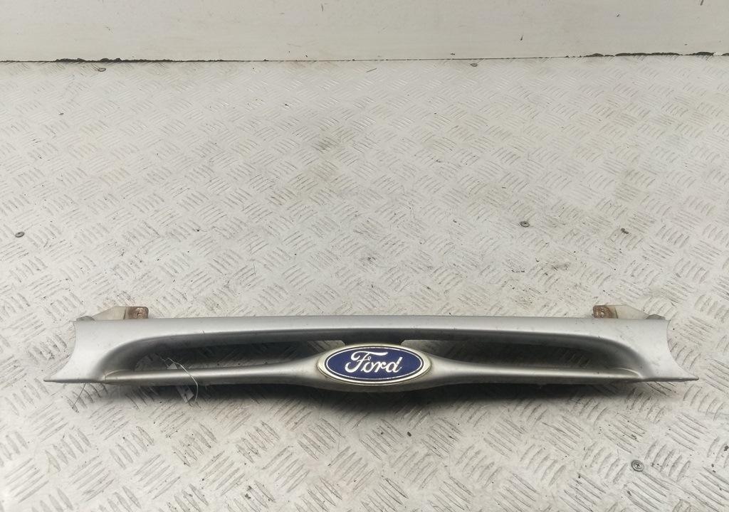 решетка радиатора Ford Mondeo I 1994, серый, универсал