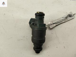 форсунка Volkswagen Golf 4 поколение 1999, 1.6 л., бензин, МКПП, синий, хетчбэк 5 дв., 037906031AA