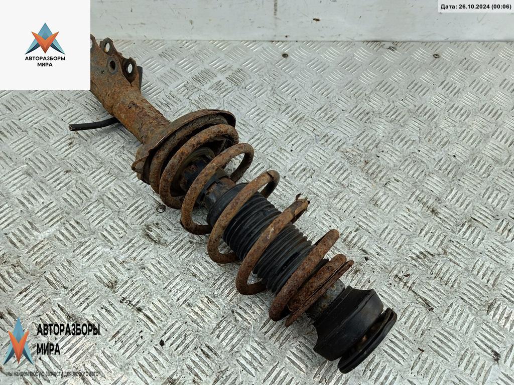 стойка передняя Volkswagen Golf 3 поколение 1994, 1.8 л., бензин, МКПП, чёрный, кабриолет - фото №1