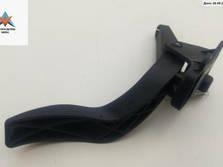 педаль Ford Focus 1 поколение 1998, 2.0 л., бензин, МКПП, серый, хетчбэк 3 дв., 98AB9P732AE